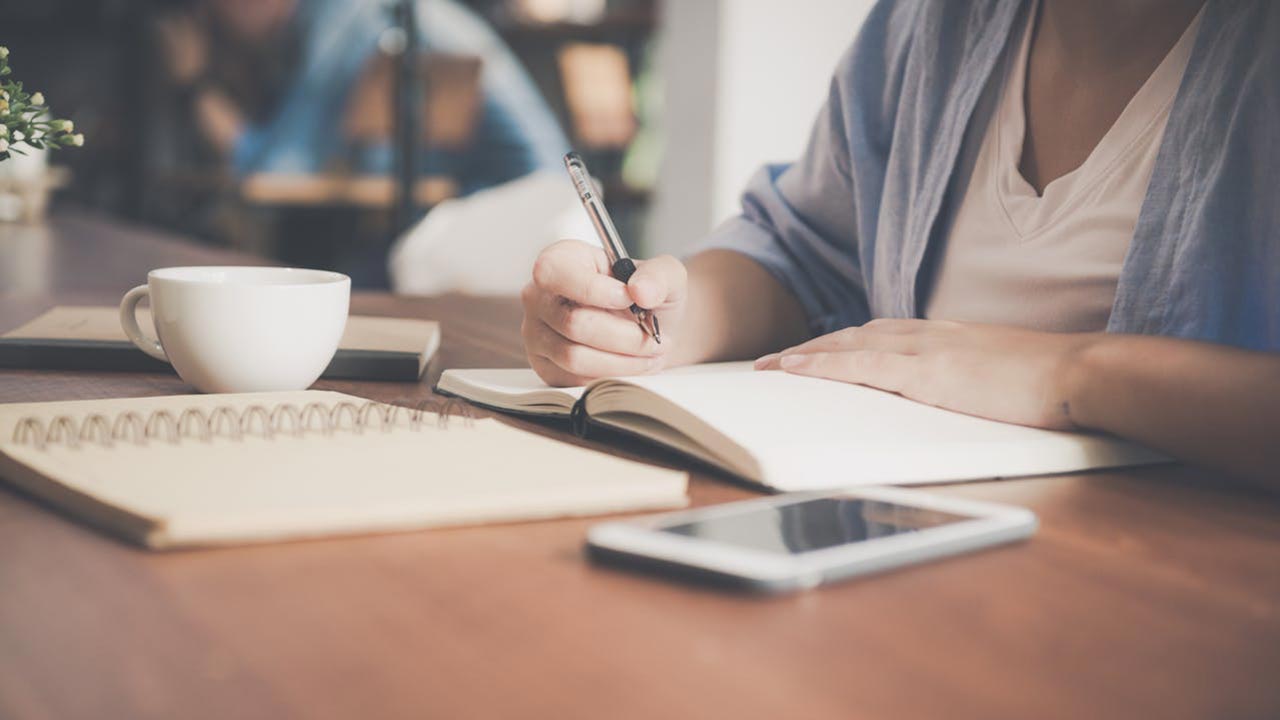 $18 An Hour Is How Much per Year, And What Lifestyle Does it Provide?