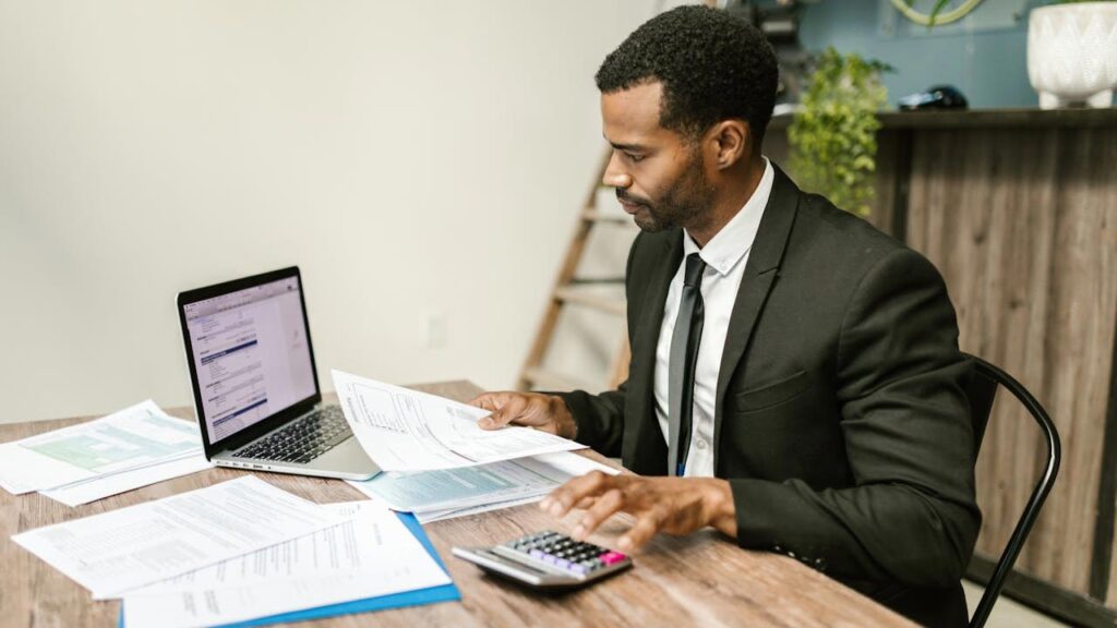 Calculating the amount needed from an emergency fund