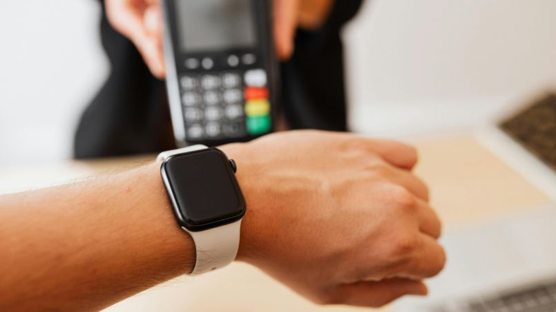 Online shopping checkout screen