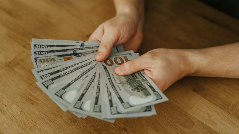 Behavioral Aspects of Dollar-Cost Averaging